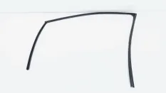 Уплотнитель стекла двери Toyota Camry