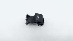 Кнопка стеклоподъемника Toyota Camry