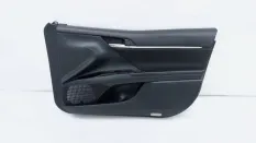 Обшивка двери Toyota Camry