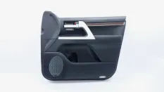 Обшивка двери Toyota Land Cruiser