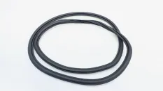 Уплотнитель проема двери Geely Tugella