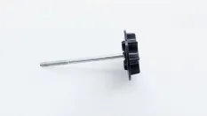 Болт крепления запасного колеса Geely Tugella