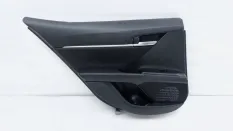 Обшивка двери Toyota Camry