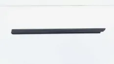 Уплотнитель стекла двери Toyota Camry