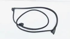Уплотнитель двери Toyota Camry