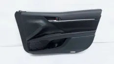 Обшивка двери Toyota Camry