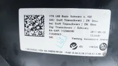 Обшивка двери Volkswagen Tiguan