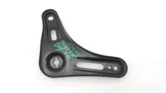 Кронштейн подрамника Kia K5