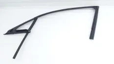Уплотнитель стекла двери Kia K5