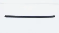 Уплотнитель стекла двери Hyundai i40
