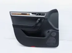 Обшивка двери Volkswagen Touareg