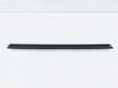 Уплотнитель стекла двери Volkswagen Touareg