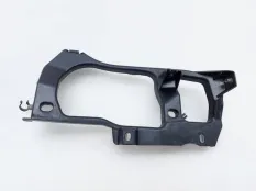 Кронштейн фары Volkswagen Touareg