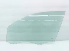 Стекло двери Volkswagen Touareg