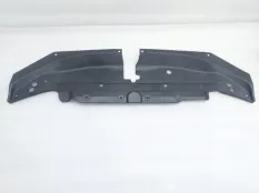 Кожух замка капота Toyota Land Cruiser Prado