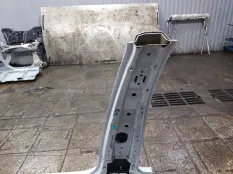 Порог со стойкой LiXiang L7