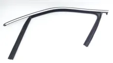 Уплотнитель стекла двери Mercedes-Benz GLB-Class
