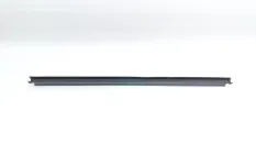 Уплотнитель стекла двери Mercedes-Benz GLB-Class