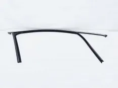 Уплотнитель стекла двери Volkswagen Touareg