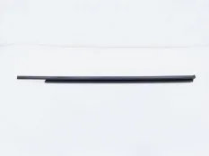 Уплотнитель стекла двери Volkswagen Touareg