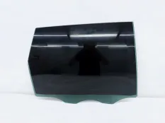 Стекло двери Volkswagen Touareg