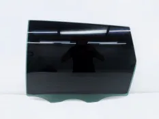 Стекло двери Volkswagen Touareg