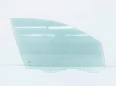 Стекло двери Volkswagen Touareg