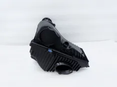 Корпус воздушного фильтра Volkswagen Touareg