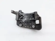 Кронштейн генератора Volkswagen Touareg