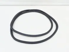 Уплотнитель проема двери Volkswagen Touareg