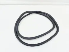 Уплотнитель проема двери Volkswagen Touareg