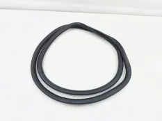 Уплотнитель проема двери Volkswagen Touareg