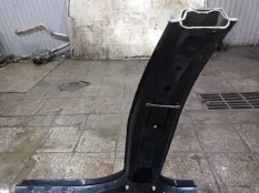 Порог со стойкой BMW X6M