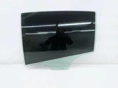 Стекло двери BMW X6M