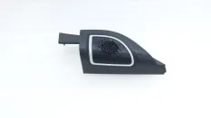 Уголок двери Geely Coolray