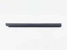Уплотнитель стекла двери Toyota Camry