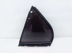 Форточка двери Toyota Camry