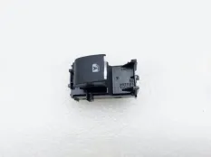 Кнопка стеклоподъемника Toyota Camry