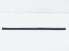Уплотнитель двери Toyota Camry