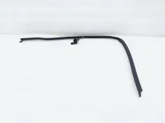 Уплотнитель двери Kia Carnival