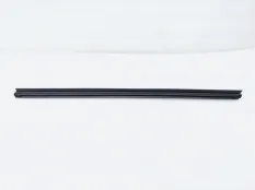 Уплотнитель стекла двери Toyota Highlander