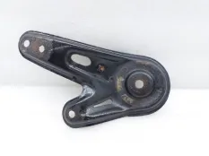 Кронштейн подрамника Toyota Highlander