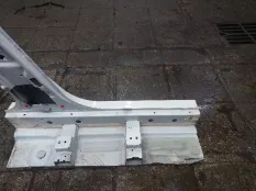 Порог со стойкой Nissan Qashqai
