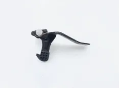 Крюк замка капота Nissan Qashqai