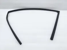 Уплотнитель стекла двери Nissan Qashqai