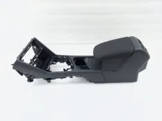 Центральная консоль Volkswagen Tiguan