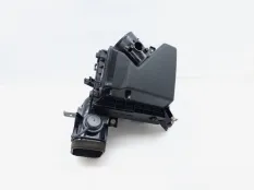 Корпус воздушного фильтра Toyota Camry