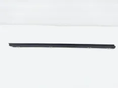 Уплотнитель стекла двери Toyota Camry
