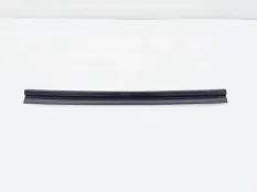 Уплотнитель двери Toyota Camry