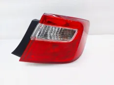 Фонарь Toyota Camry